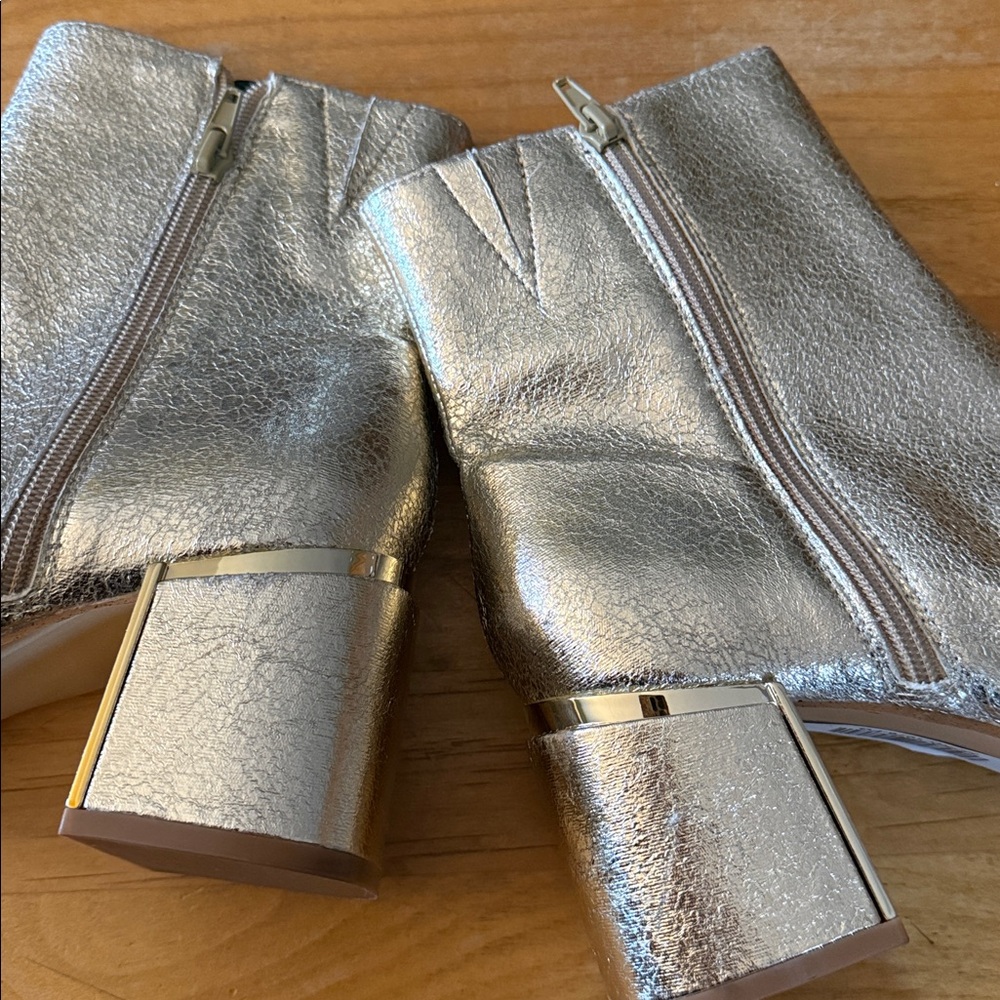 BCBGeneration gold boots - Picture 6 of 9